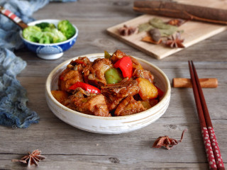 2、土豆炖排骨,成品