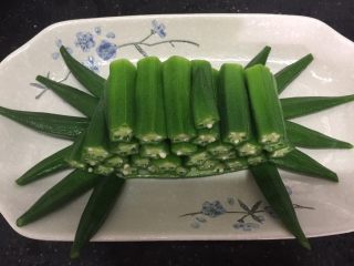 5、横行霸道之～螃蟹秋葵,摆好造型，我摆螃蟹～