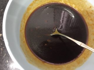 10、横行霸道之～螃蟹秋葵,搅拌均匀备用