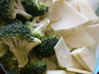 2、麻辣香锅,蔬菜