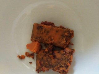 8、麻辣香锅,一小块火锅底料，慢慢煸出香味和红油