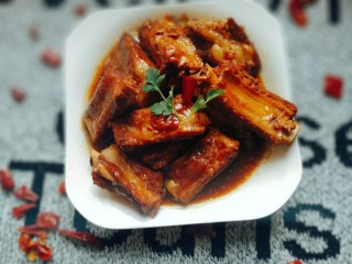 14、电饭煲-酱焖排骨,呐~完成!可以享用了。