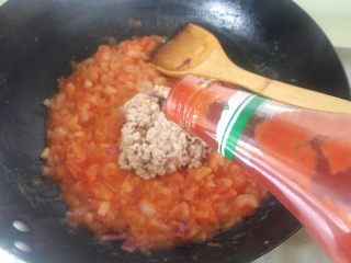 11、番茄肉酱意面,再加上一点增色提味的番茄沙司