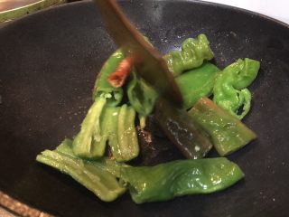 9、超满足便当（7）,七八成热 下辣椒 调成中火