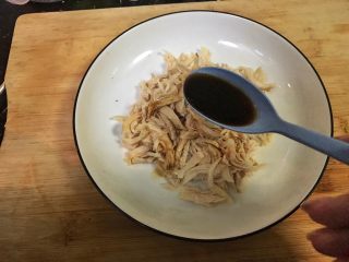 17、超满足便当（7）,加入生抽 醋