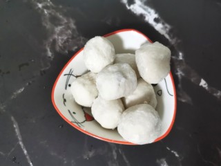 7、部队火锅,鱼丸