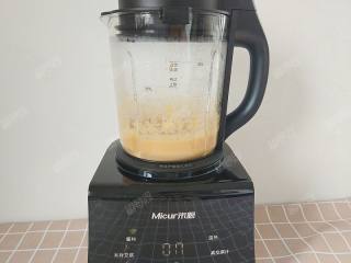 9、狭鳕鱼糕,米厨破壁机接通电源,选择酱料程序