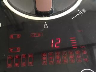 13、花雕酒香排骨:有颜值又美味的宴客菜,将调好味道的排骨放入压力煲