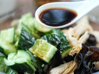 10、黄瓜腐竹拌木耳,香醋