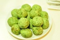 8、艾草青团,刚好全部包完。