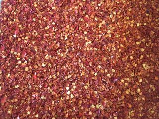 3、油泼辣子（辣椒油）,不要辣椒末 那个太细了 打碎就好