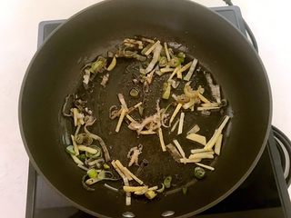 20、豉香蒸排骨,煸炒出香味