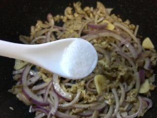 13、孜然羊肉卷,加半小勺盐