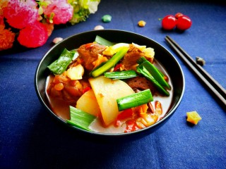 22、年菜 红红火火过大年&白萝卜猪血炖羊肉,香气扑鼻,美味诱人!