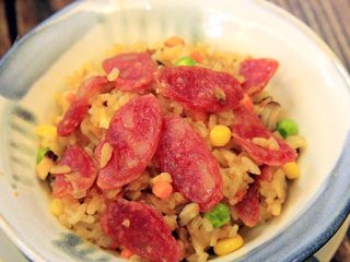 12、腊肠砂锅煲仔饭,一碗接连一碗的节奏