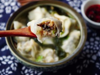 19、鲜虾时蔬小馄饨,超级鲜美啊啊，每一口都好吃到飞起来