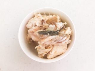 28、老坛酸菜鱼,把鱼骨捞出来