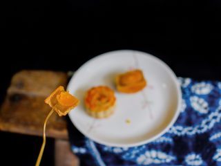 13、广式莲蓉蛋黄、豆沙蛋黄月饼制作方法,完成