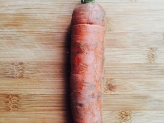 2、越南春卷,胡萝卜一根