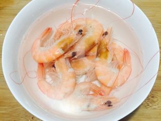 11、越南春卷,煮熟后捞出过冷水