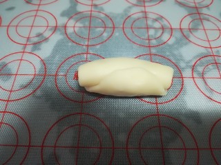 18、云腿月饼,卷好的样子