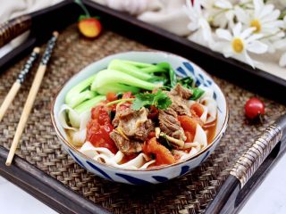 18、冬至美食~番茄青菜牛肉面,成品一