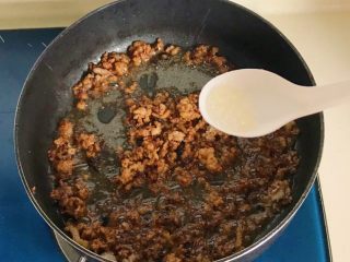 15、火山土豆泥,放一小勺白糖