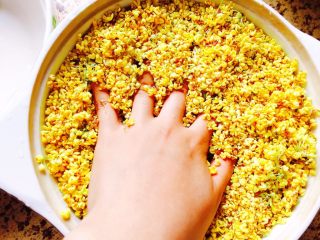 3、桂花蜜,入水清洗三遍以上