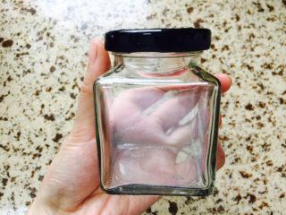 12、桂花蜜,拿出后擦干水分，保持瓶内干燥