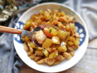 15、香煎土豆鸡胸肉丁,成品图！
