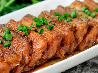 13、红烧带鱼最经典最家常的做法 可当热菜也可是冷盘 味道都一样好,经典又家常的红烧带鱼细节。