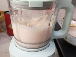 10、莲藕饼,一起榨汁,可榨2回更加细腻