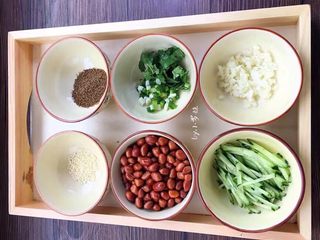 16、全面详解麻辣干拌面,调料如图