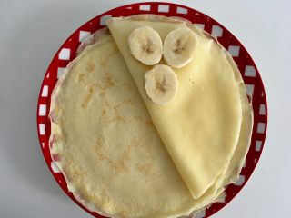 21、减肥版香蕉可丽饼,折叠后再放三块