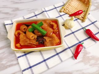 15、川香红烧牛筋牛肠,慢炖了两个半小时的牛筋牛肠