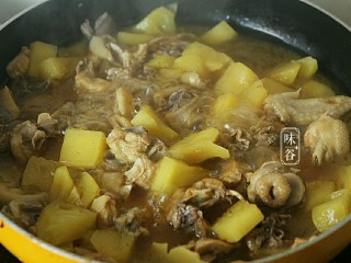 11、菠萝鸡,中小火焖煮20分钟