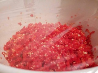 12、剁椒酱,盖保鲜膜室温发酵一天