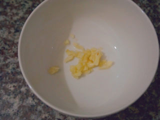 6、清炒冬瓜片,准备蒜泥