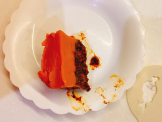 4、芋头烧鸡,准备好一块火锅底料