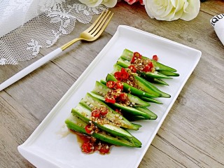 11、绿色美食凉拌秋葵,真是好吃~~~