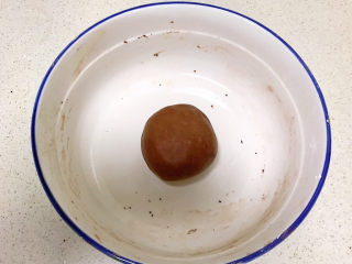 7、冬至美食  茄汁三味猫爪汤圆,揉成一个光滑的可可面团