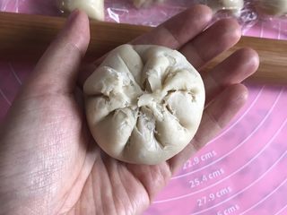 14、酥成渣的小龙虾月饼????,像捏包子一样封口