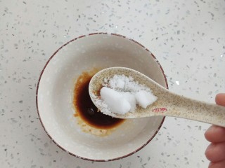 7、鱼香鸡丁,一勺白糖