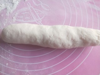 5、冬至美食+小酸枣花馍,分成三份。