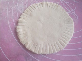 12、冬至美食+小酸枣花馍,在次切成穗。