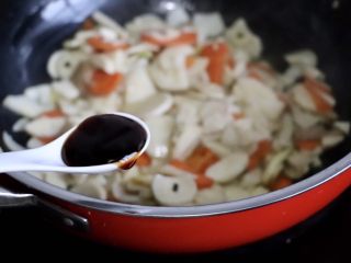 10、蚝油杏鲍菇,加一勺蚝油提鲜