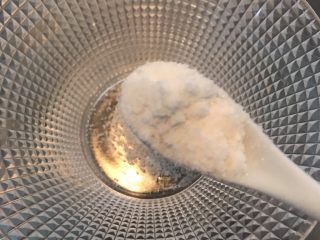 4、香菇肥牛饭,冰糖粉2小勺