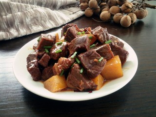 27、红烧牛肉炖土豆,成品图