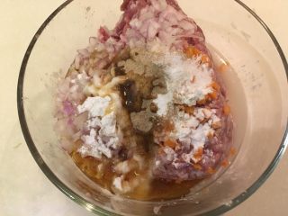 11、糖醋小肉球,通通加进去