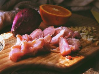 9、春日小清新之 香橙煎鸡肉,鸡肉切片